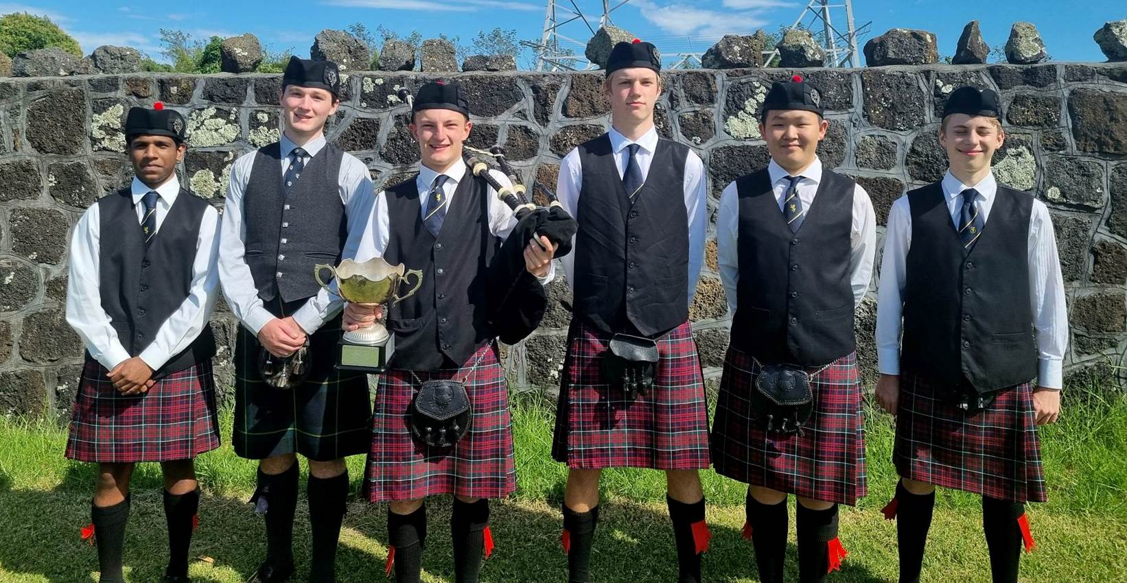 Auckland Grammar School (オークランドグラマースクール) で衣装を着ている生徒