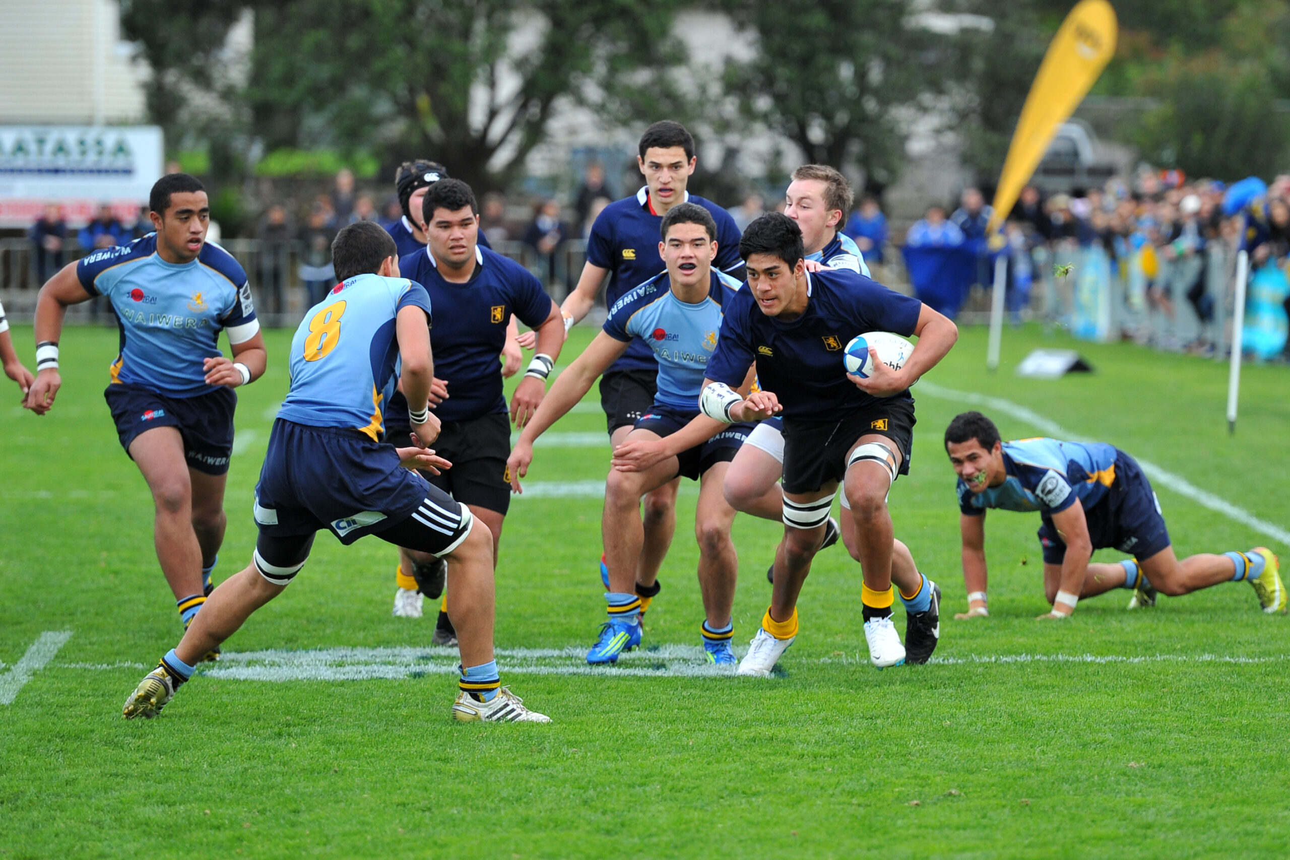 Auckland Grammar School (オークランドグラマースクール) でスポーツをする生徒