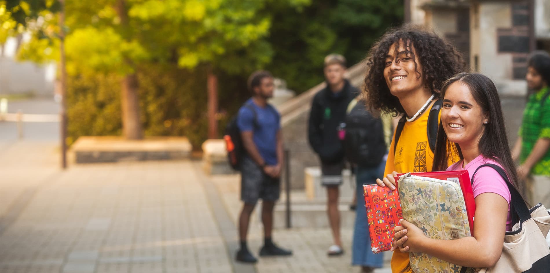 University of Otago (オタゴ大学) の学生2人