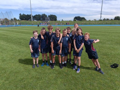 Ellesmere College (エルズミアカレッジ) の集合する生徒