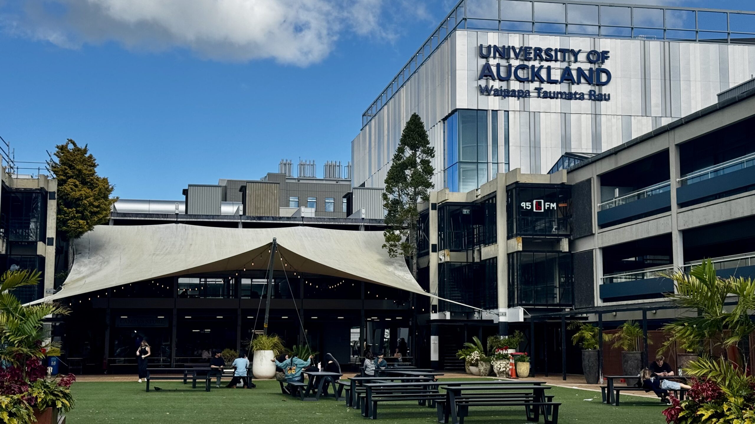 オークランド大学の外観