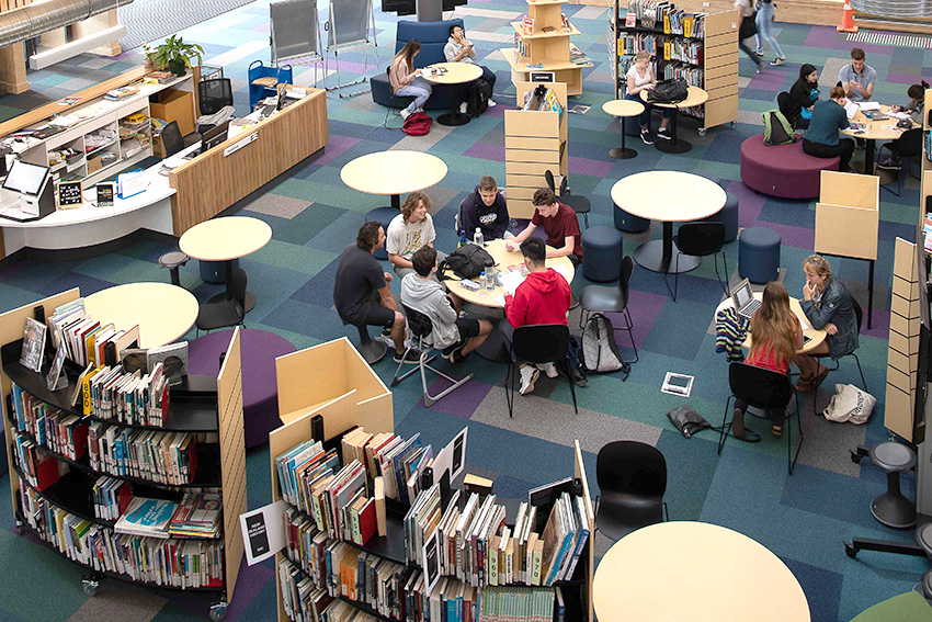 Western Springs College (ウェスタンスプリングスカレッジ) の図書館