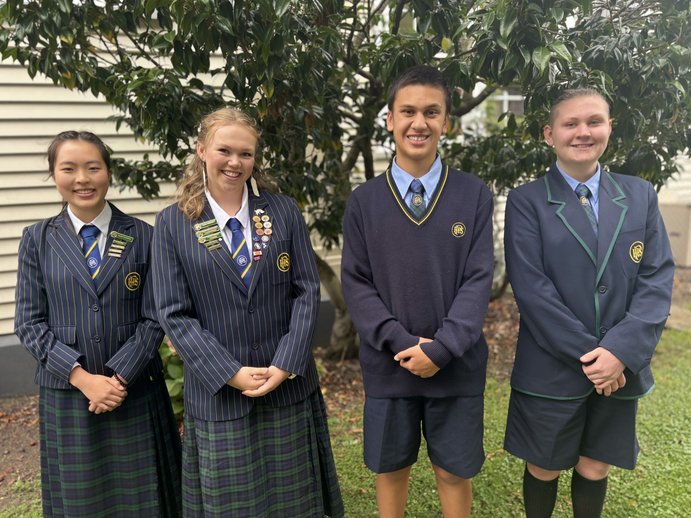 Papanui High School（パパヌイ ハイスクール）の制服姿の生徒
